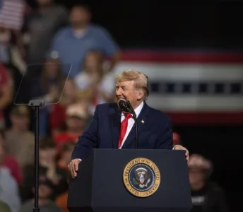 Trump stumps for GOP candidates at Youngstown rally